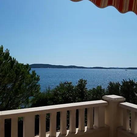 Apartmani Sruk Sukošan Extérieur photo