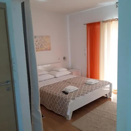 Apartmani Sruk Sukošan Extérieur photo